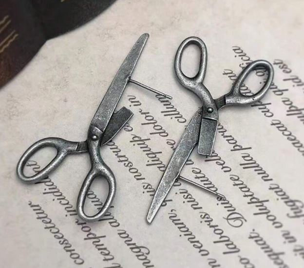"Sharper" Vintage Scissor Shaped Earrings