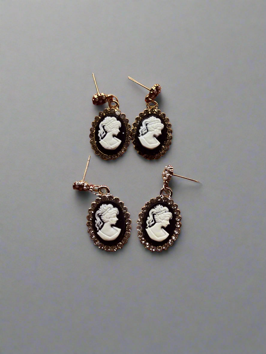 '"Victoria" Antique Style Cameo Earrings