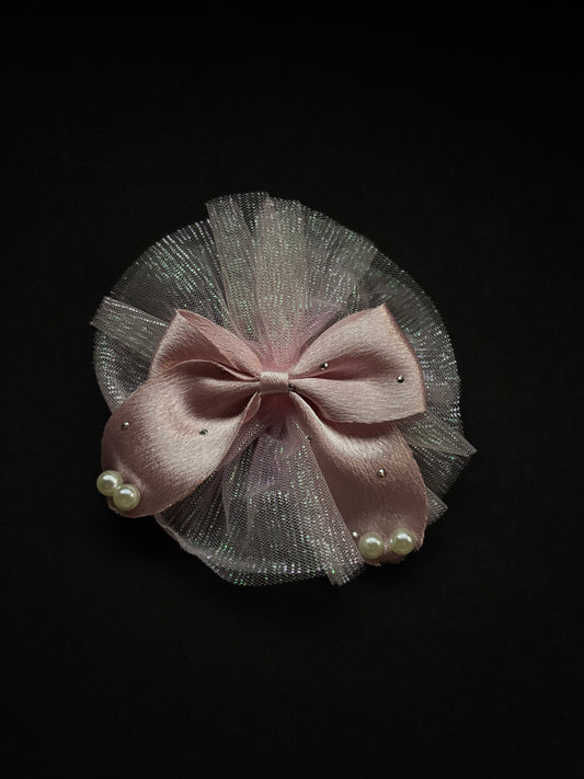 “Circle of Bow” Cutesy Pearl and Sparkle Hair Clip