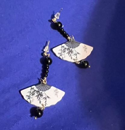 "Heritage" Cute Fan Earrings